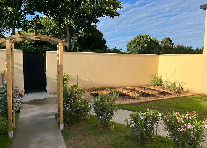 Independante Avec Jardin - 100m De La Langrune-sur-Mer